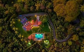 Stayvista At Moksh Villa - Bbq & Jacuzzi